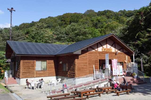 森の物産館キョロロ 外観